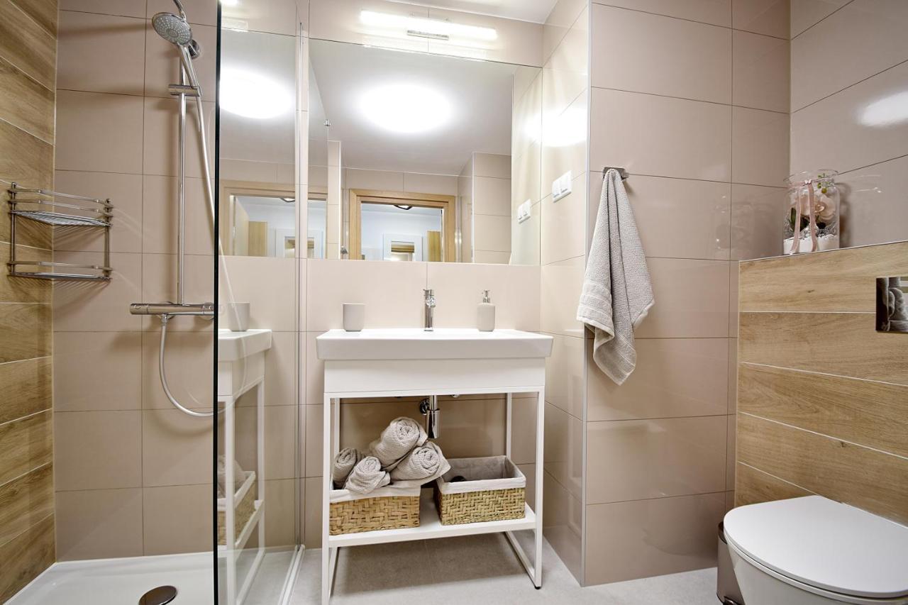 North Apartments, Sunsetview 507 โควอบเซก ภายนอก รูปภาพ